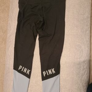 Medium black pink yoga pants knee length
